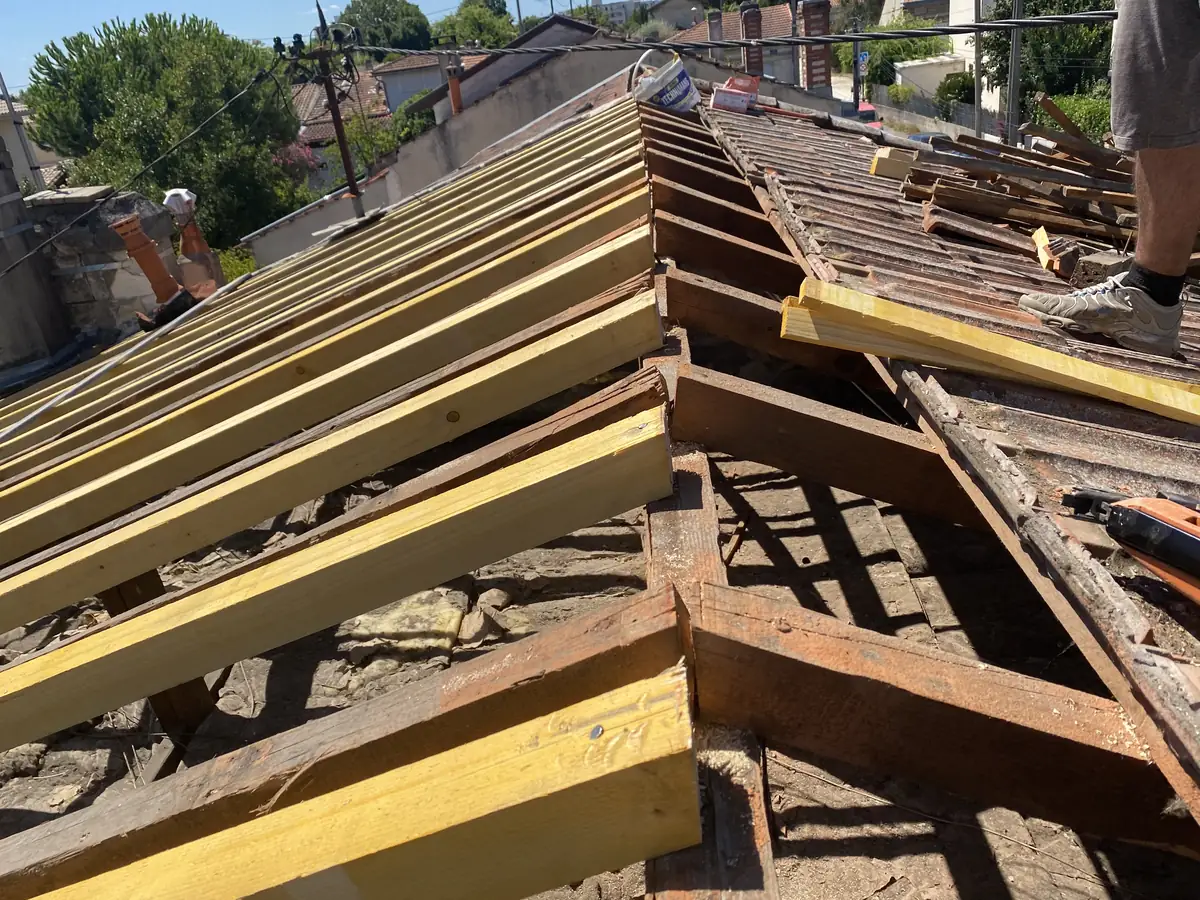 Renforcement de charpente : pannes et chevrons
