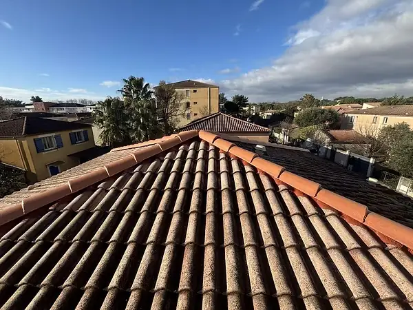 Toiture en tuiles canal rénovée à Bordeaux
